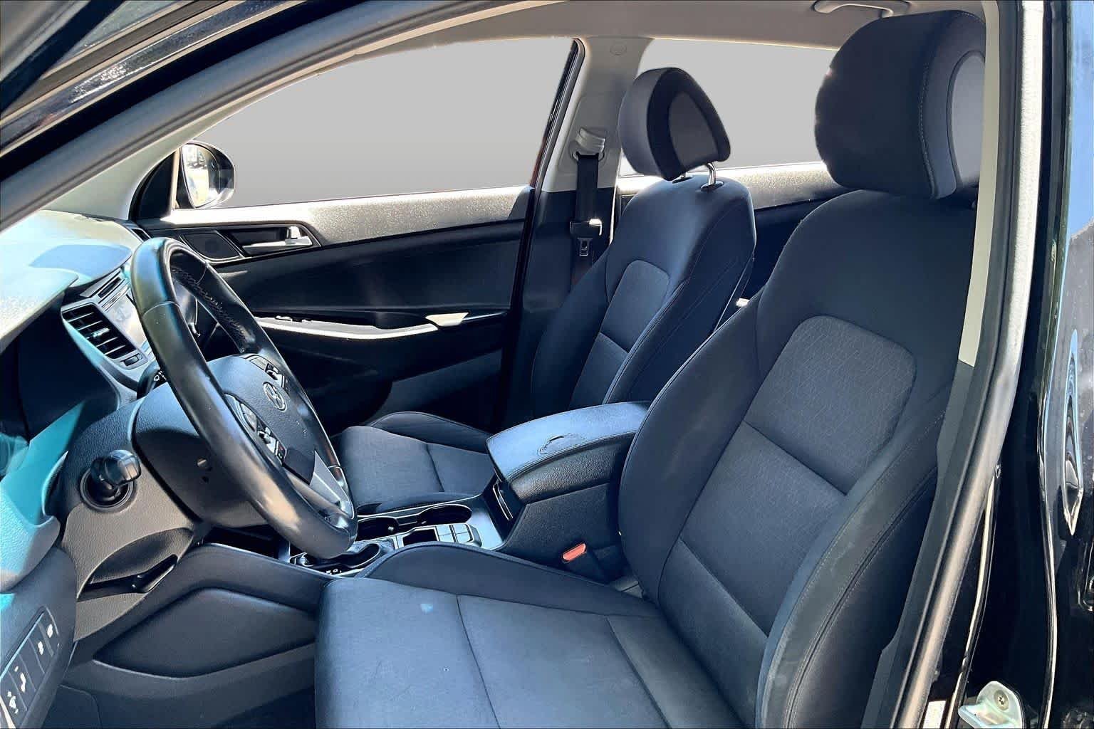 Used 2016 Ash Black Hyundai Sport image 7