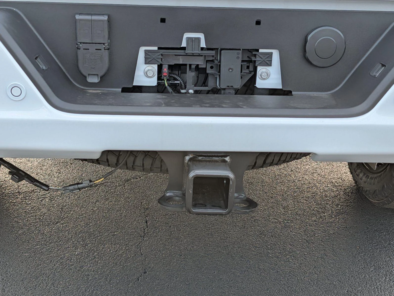 New 2026 Glacier White Tricoat GMC Denali Ultimate image 36