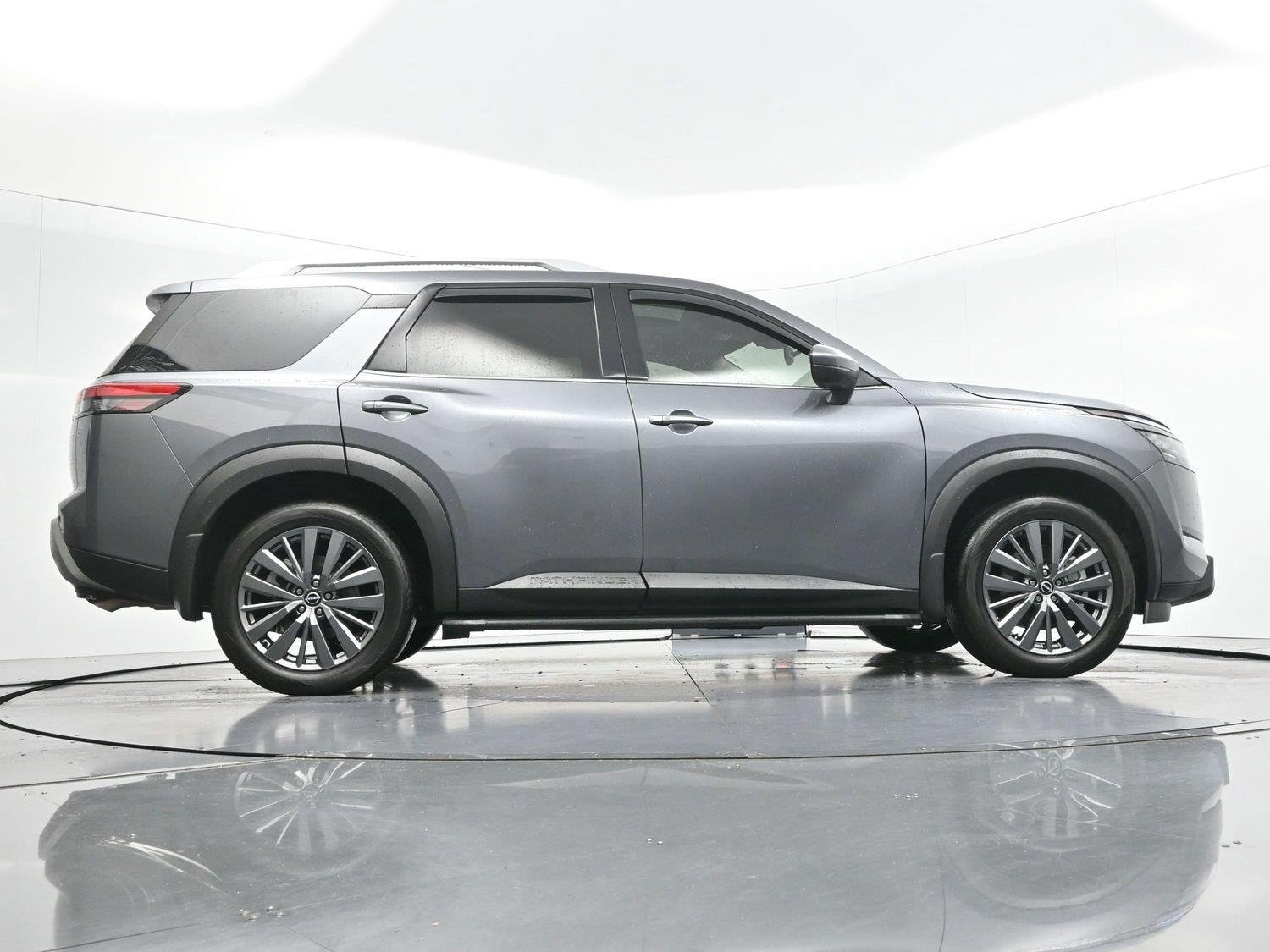 Used 2025 Gun Metallic Nissan SL image 46