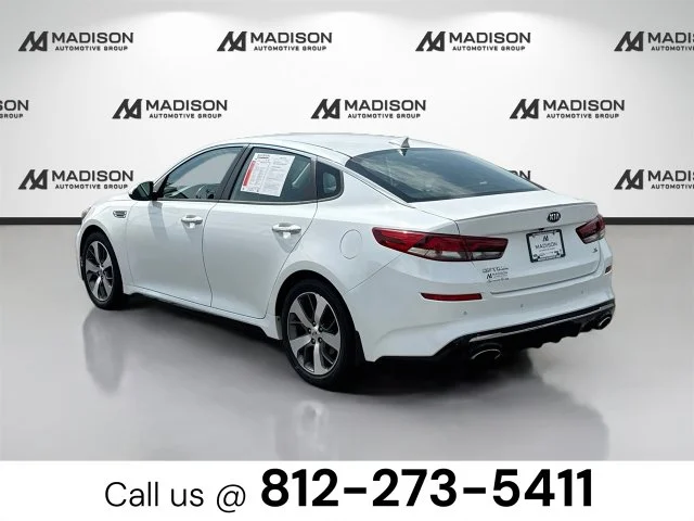 Used 2019 White Kia S image 8