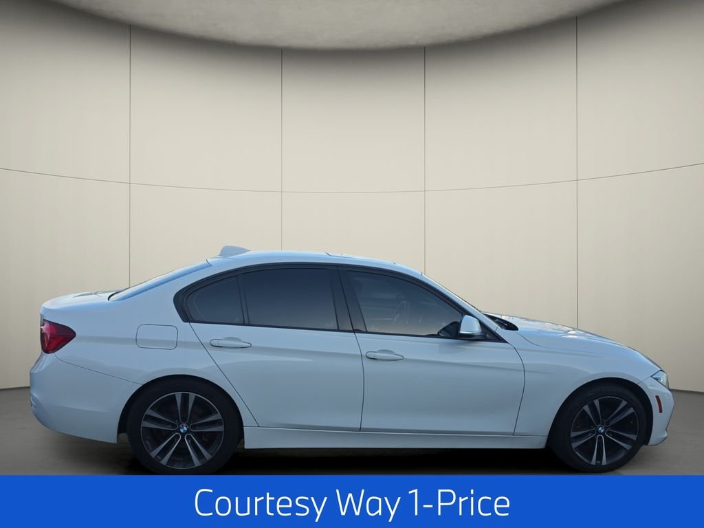 Used 2018 White BMW 330i image 11