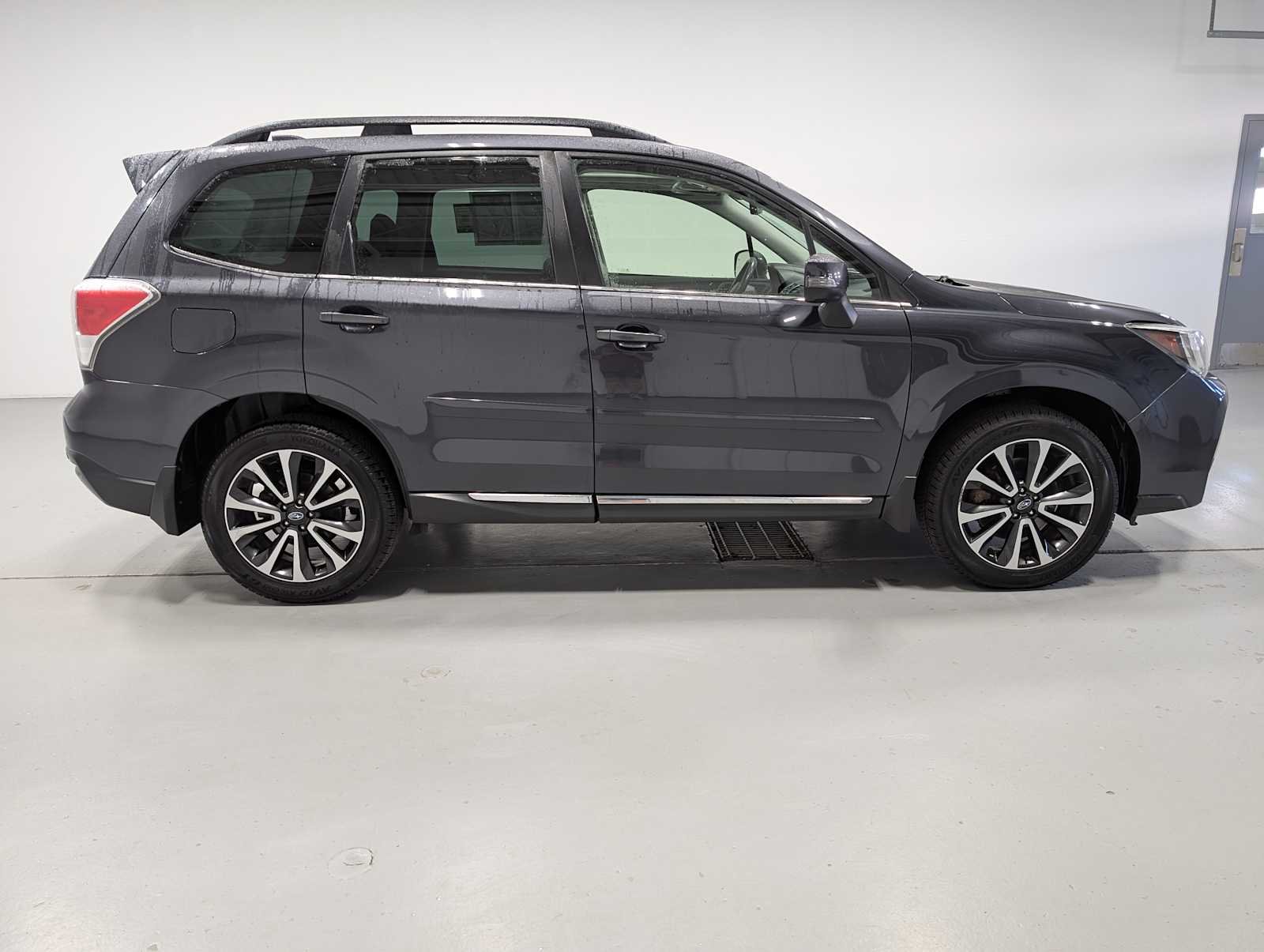 Used 2018 Dark Gray Metallic Subaru Touring image 7