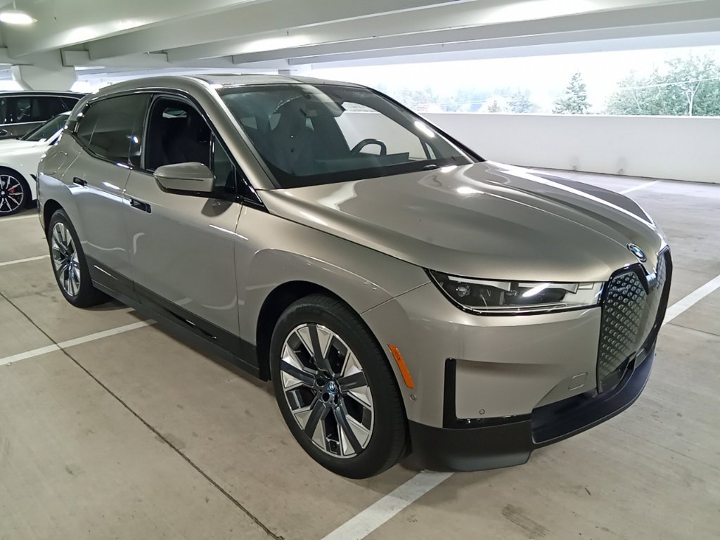 Certified Used 2024 Gray BMW xDrive50 image 3