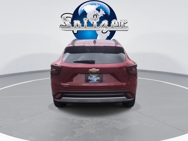 2026 Chevrolet Trax LT - Photo 8