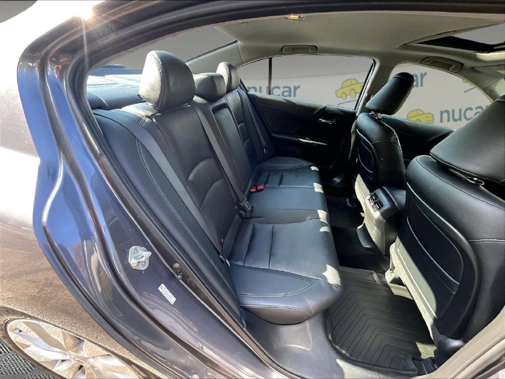 Used 2013 Gray Honda EX-L image 19