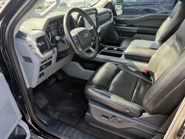 Used 2021 Agate Black Metallic Ford XLT image 36