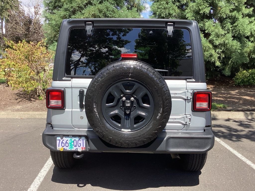 Used 2024 Silver Jeep Sport image 19