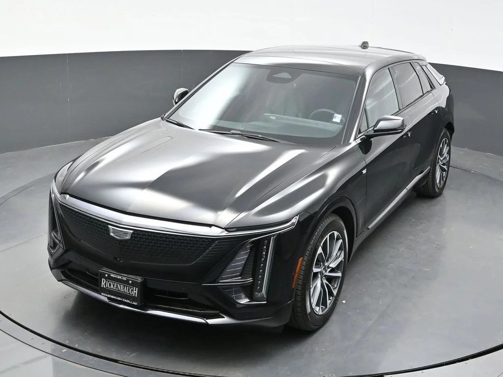 Used 2024 Black Cadillac Sport image 33