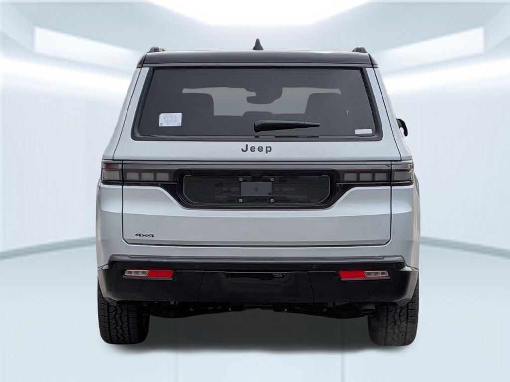 New 2026 Silver-Zynith Exterior Paint Jeep Upland image 5