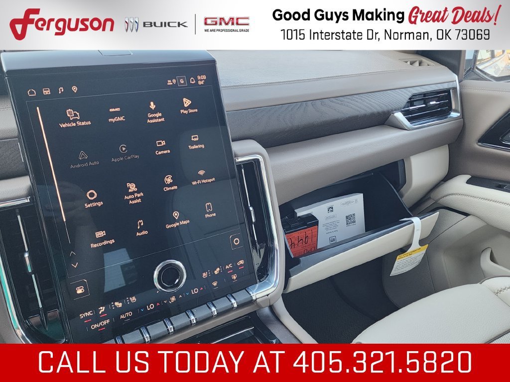 2027 GMC Yukon Denali - Photo 42