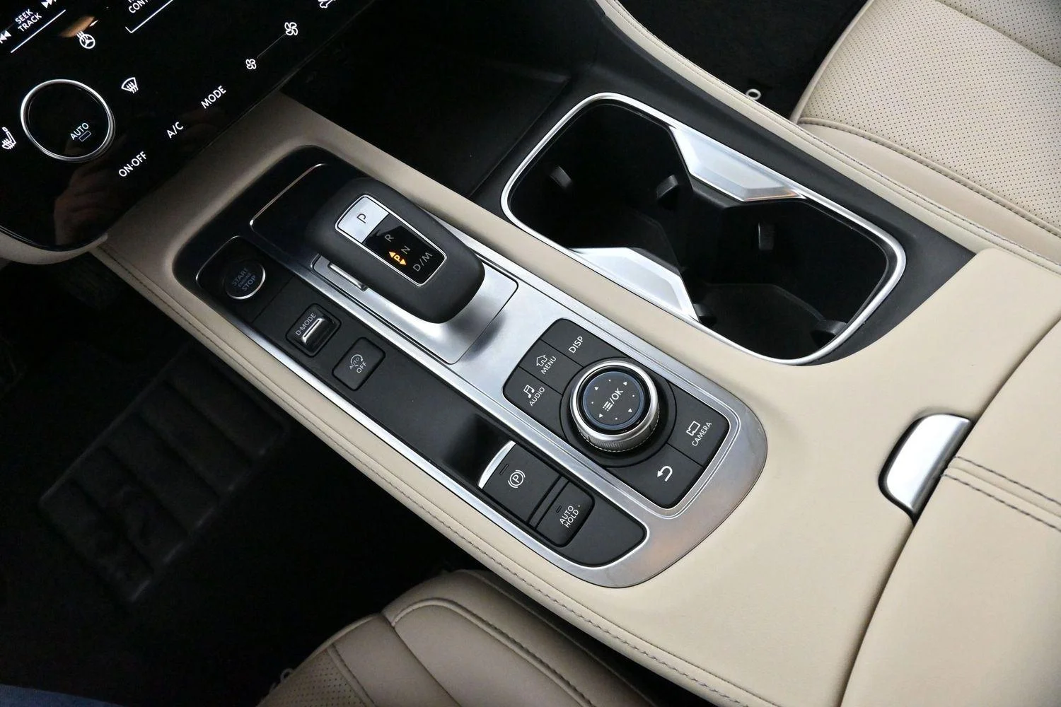 Used 2023 Black INFINITI PURE image 25