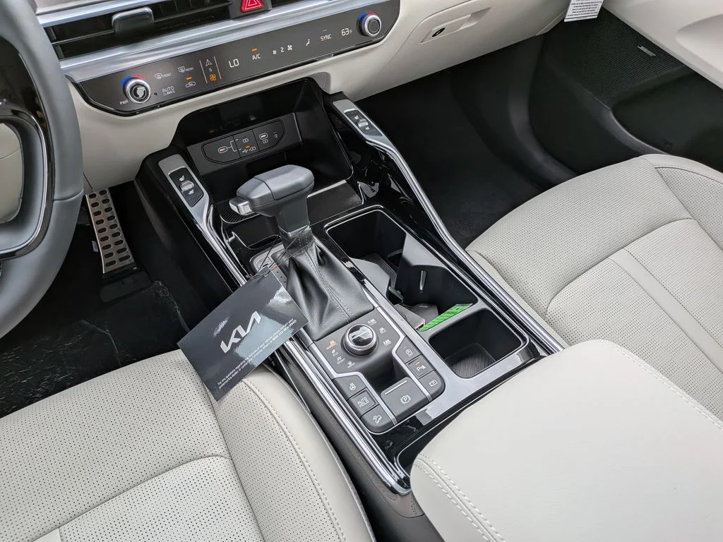 New 2026 White Pearl Kia X-Line SX image 12
