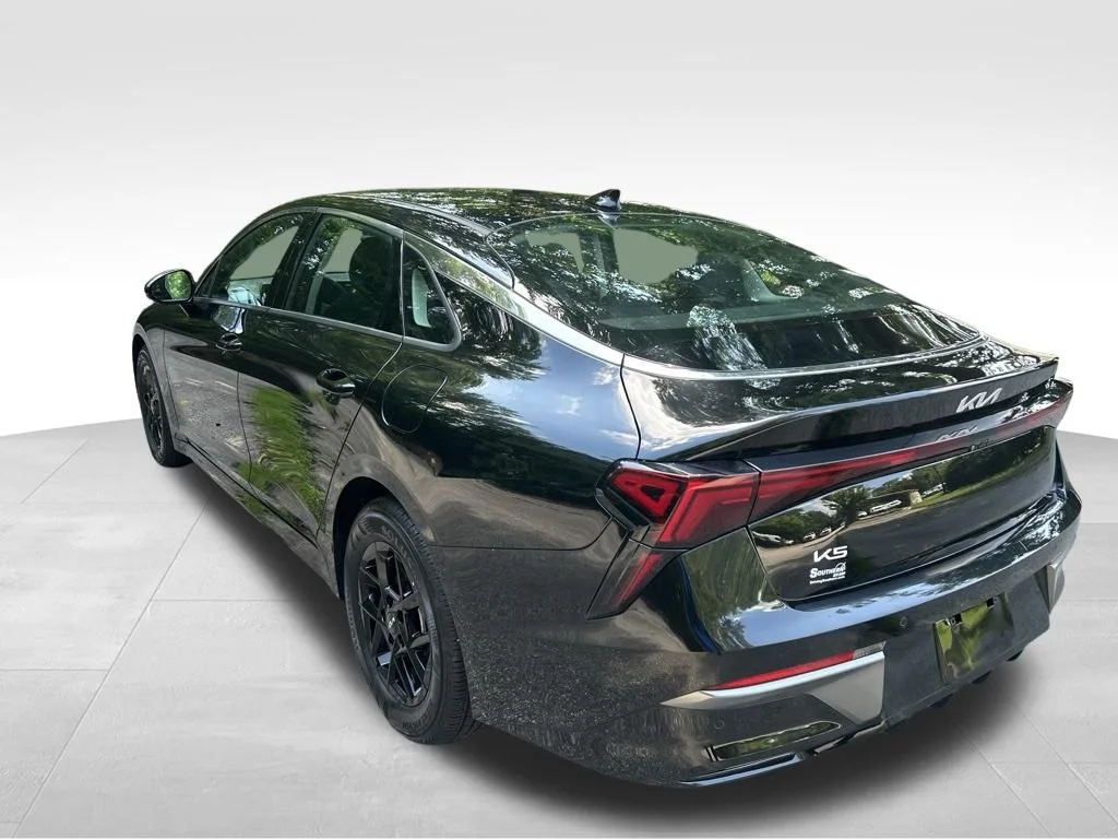 Used 2026 Black Kia LXS image 3