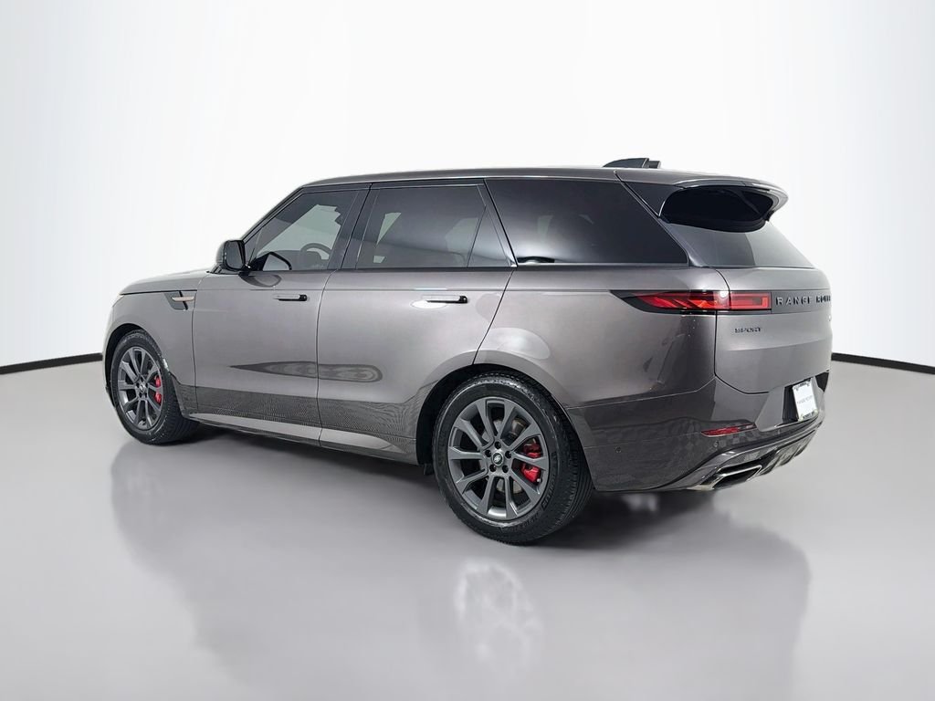 Certified Used 2023  Land Rover SE Dynamic image 7