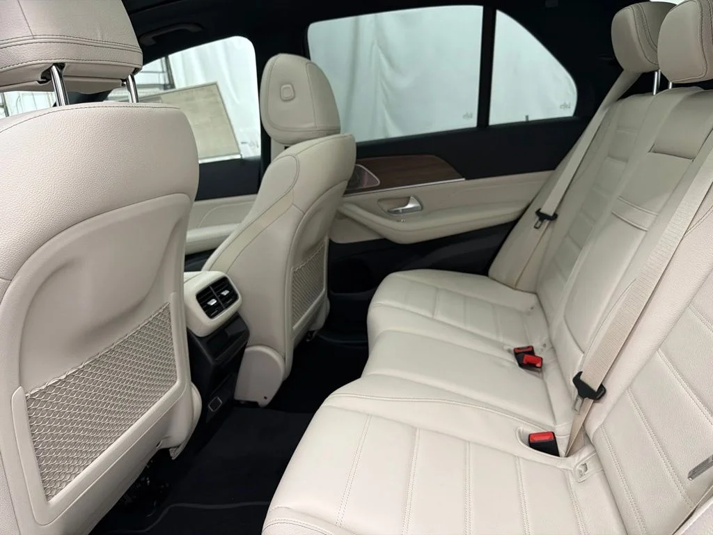 New 2026 White Mercedes-Benz GLE 580 image 19