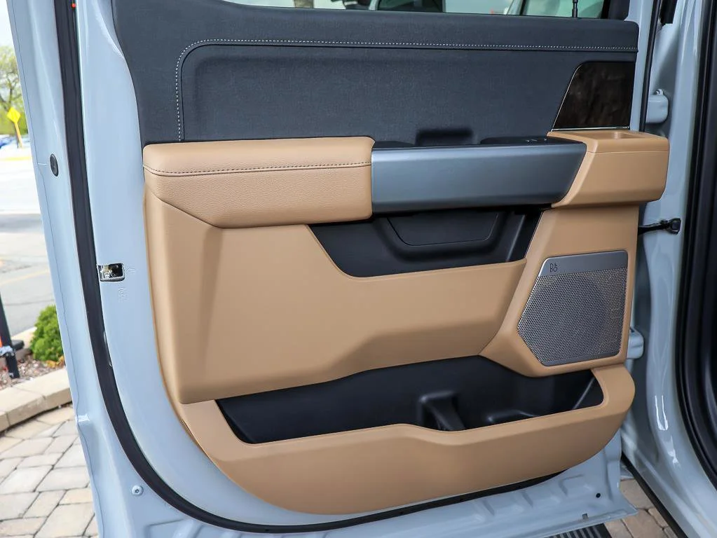 Used 2026 Avalanche Ford LARIAT image 39