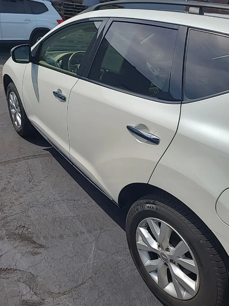 Used 2013 White Nissan SL image 4
