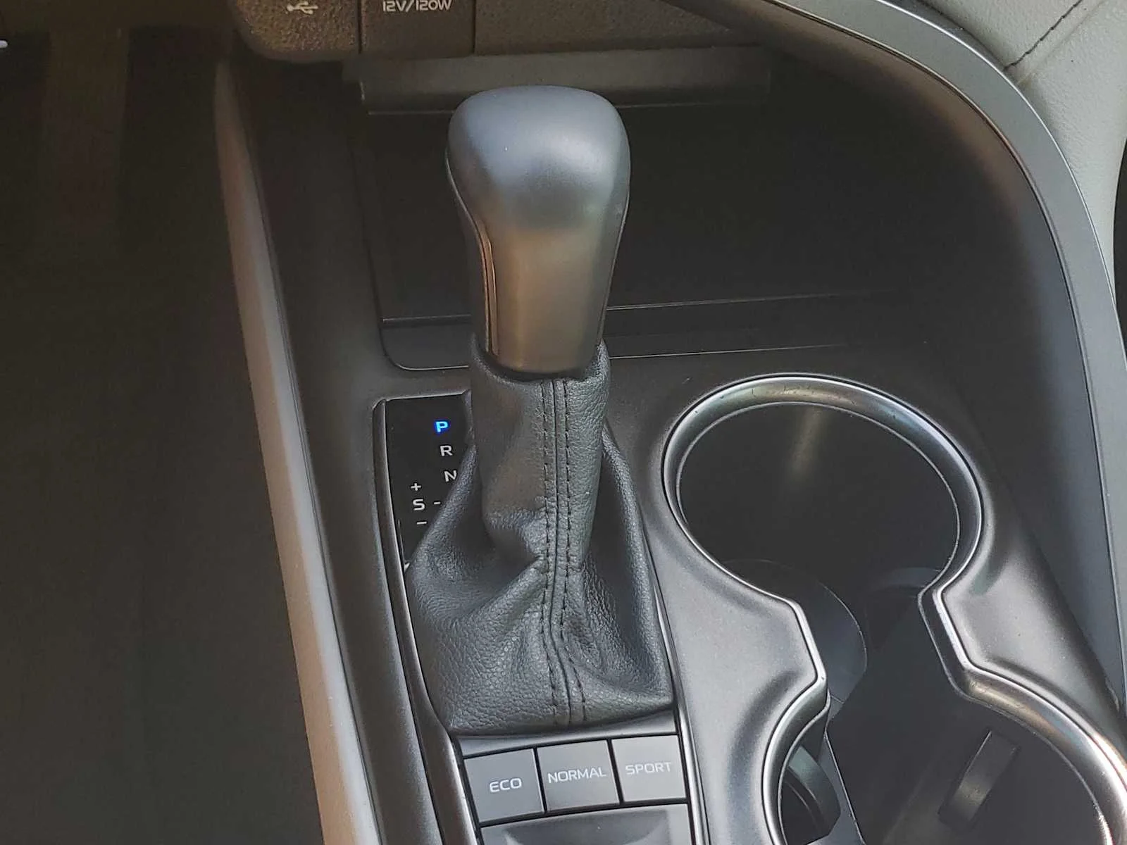 Used 2022 Celestial Silver Metallic Toyota SE image 29