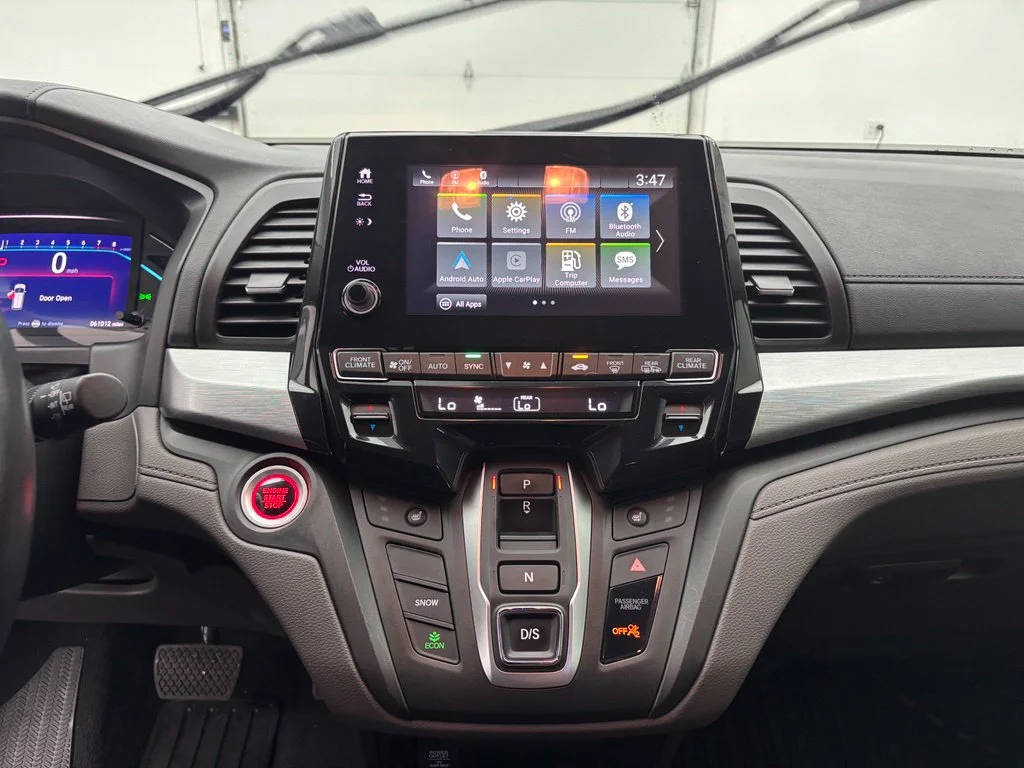 Used 2019 Silver Honda EX-L image 27