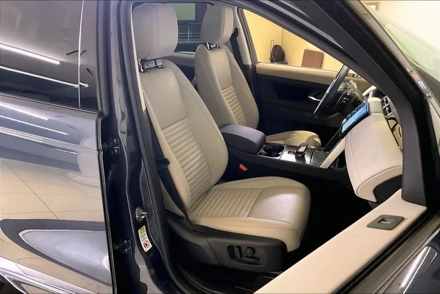 Used 2025 Blue Land Rover S image 6