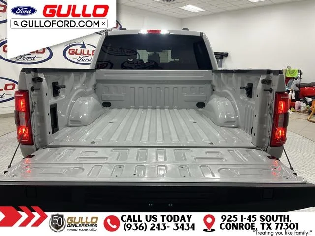Certified Used 2023 Oxford White Ford XLT image 11