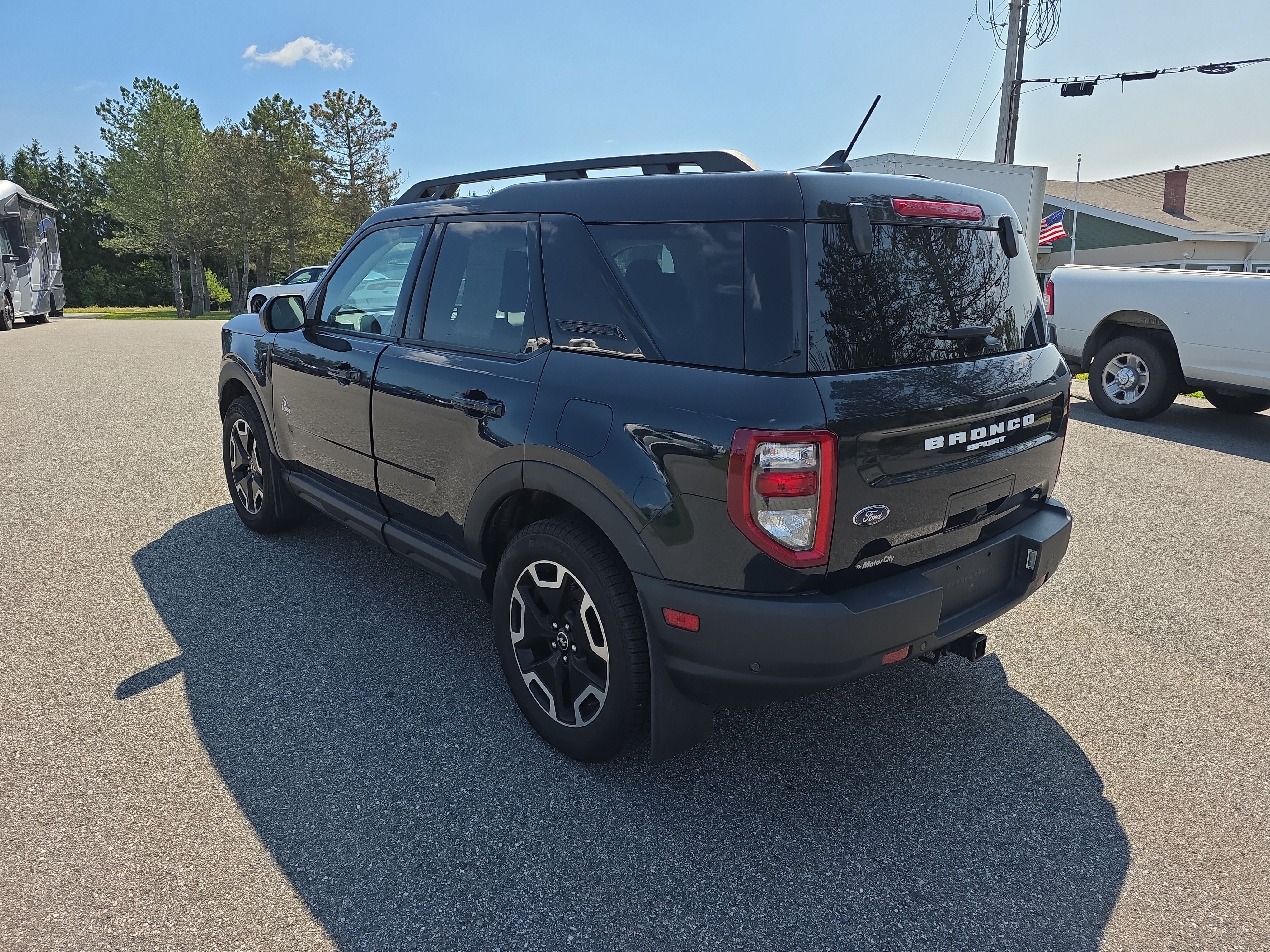 Used 2023 Alto Blue Metallic Tinted Clearcoat Ford Outer Banks image 3