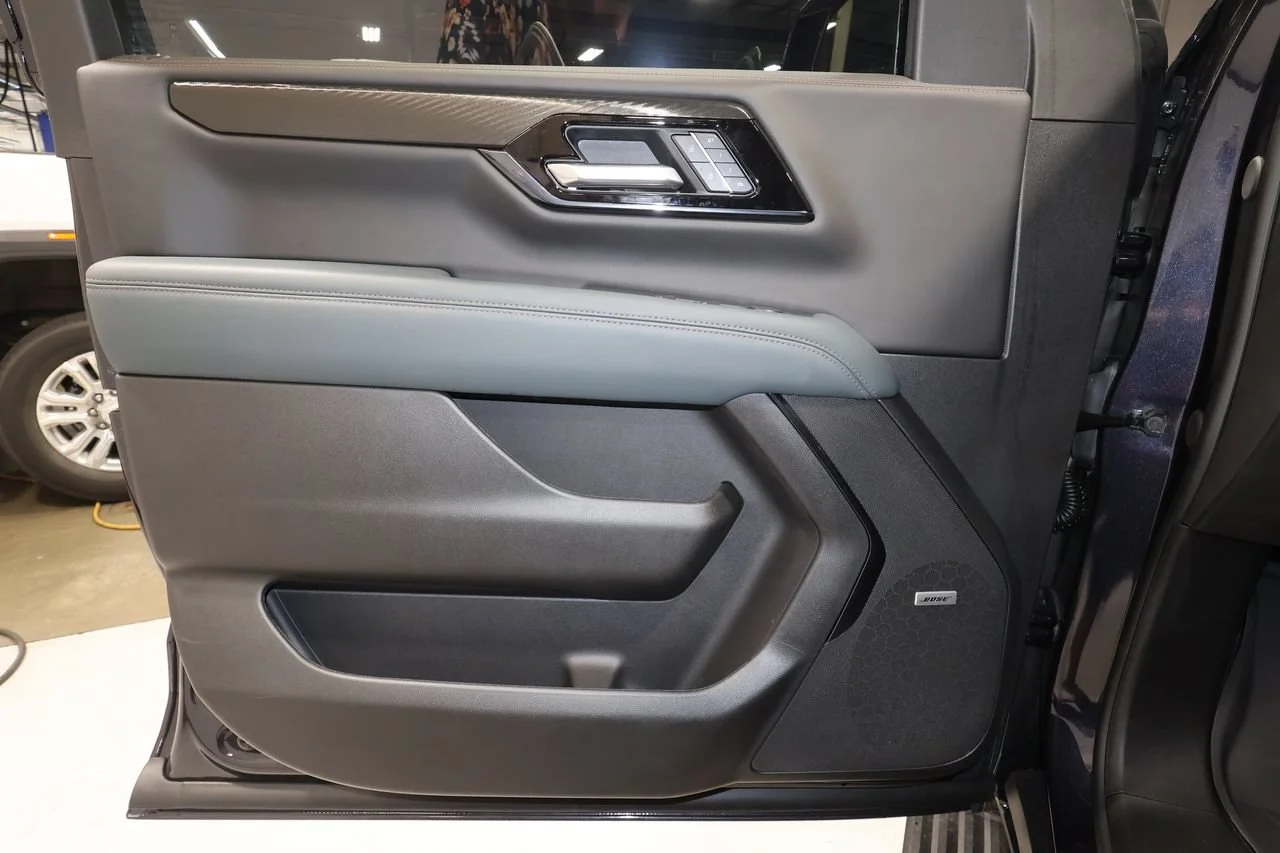 Used 2026 Titanium Rush Metallic GMC AT4 image 25