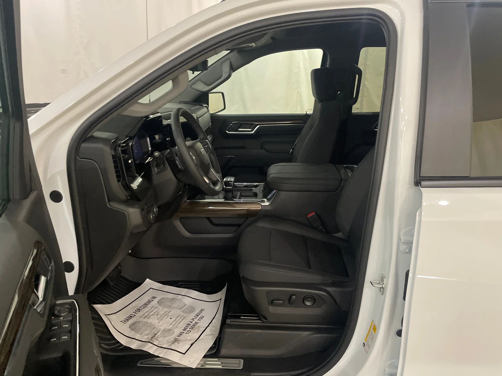 New 2026 Summit White Chevrolet LT Trail Boss image 11