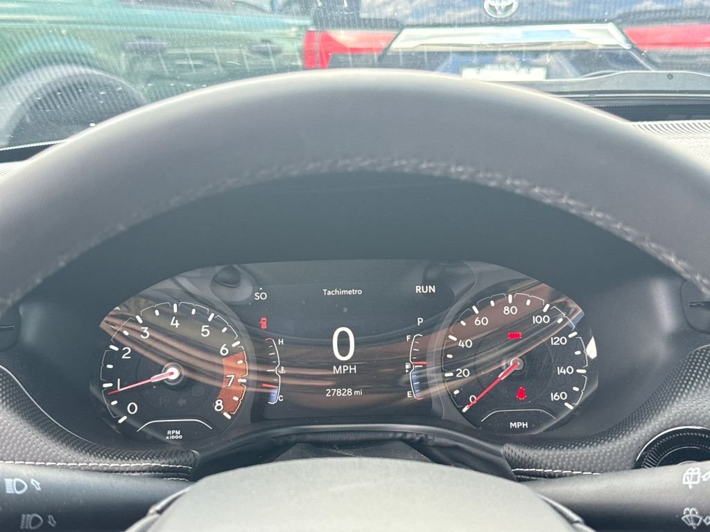 Used 2023 White Jeep Latitude image 19