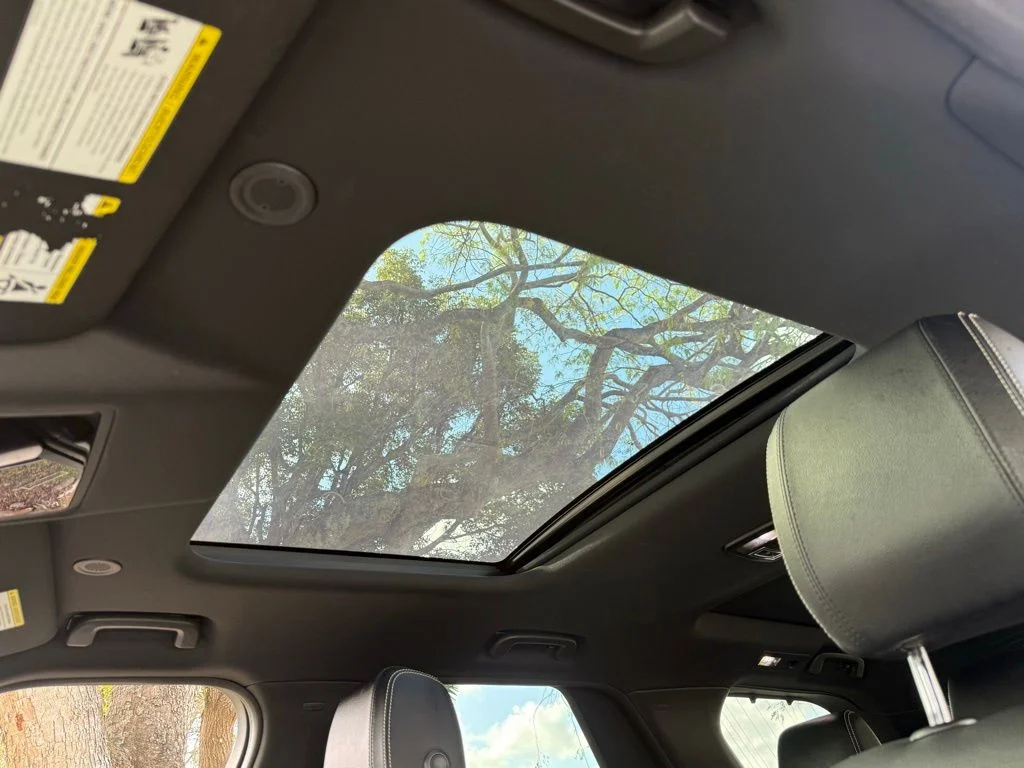 Used 2021 Black Land Rover S image 17