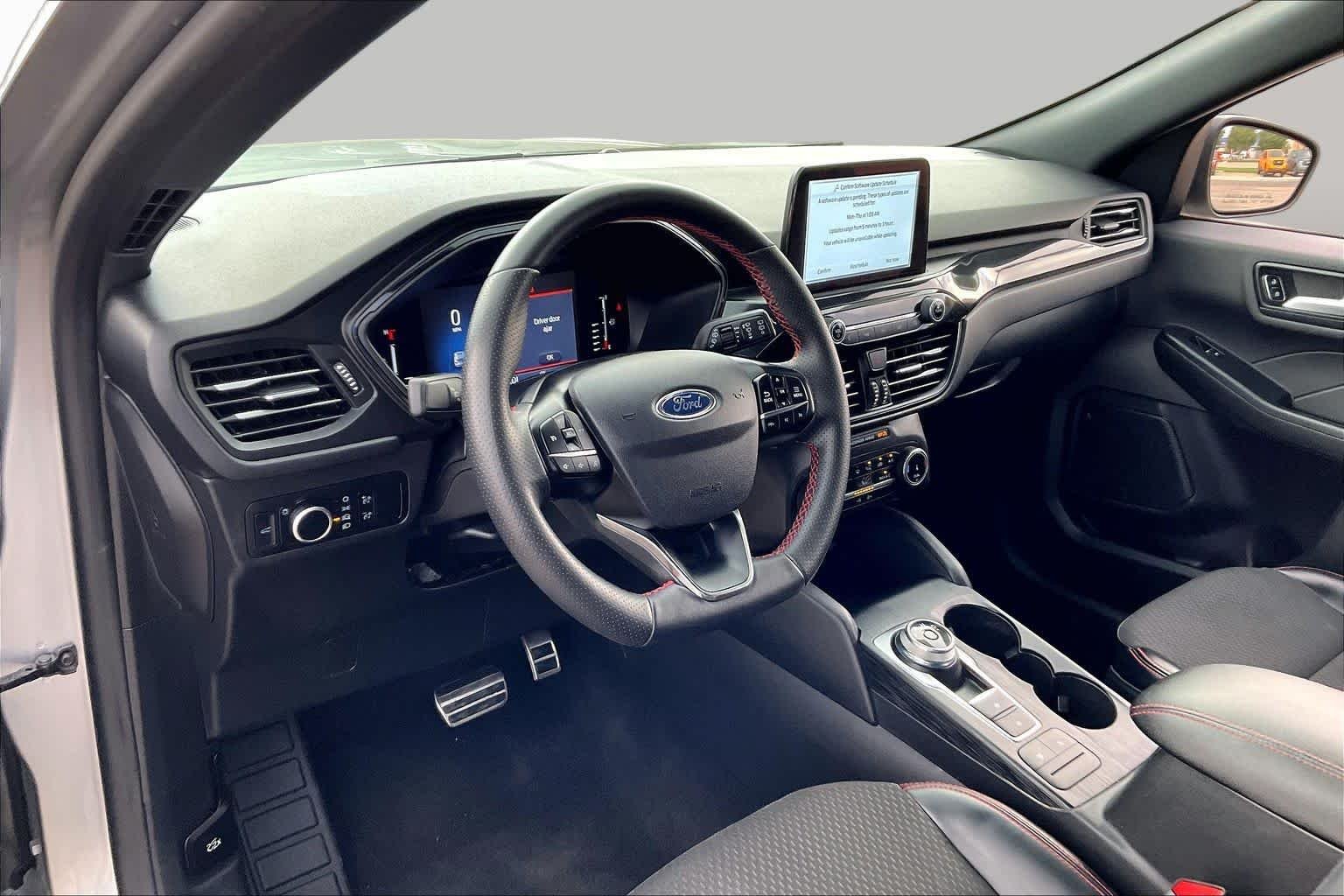 Used 2024 Iconic Silver Metallic Ford ST-Line image 17