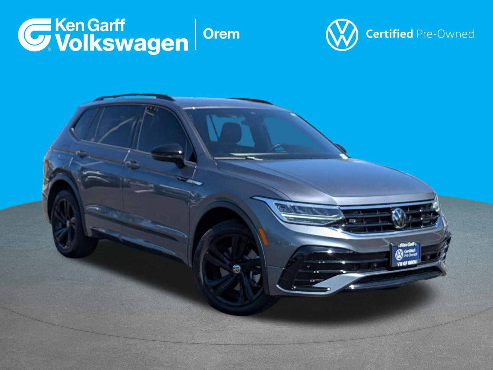 2024 Volkswagen Tiguan 2.0T SE R-Line Black 4Motion's photo