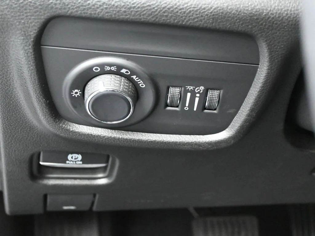 2023 Jeep Grand Cherokee L Altitude - Photo 17
