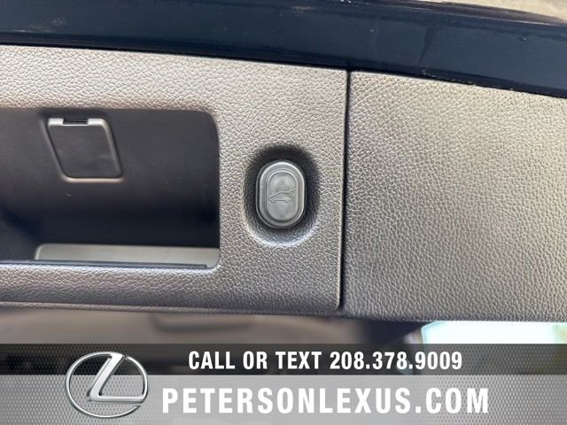 Used 2018  Cadillac Platinum Edition image 25