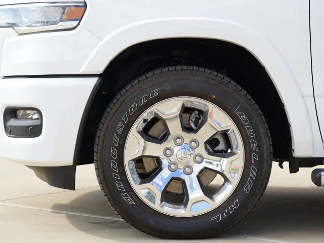 New 2026 Bright White Clear-Coat Exterior Paint RAM Big Horn/Lone Star image 11