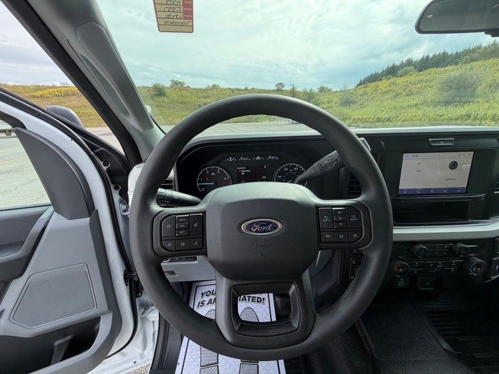 New 2026 Oxford White Ford F-350® XL image 30