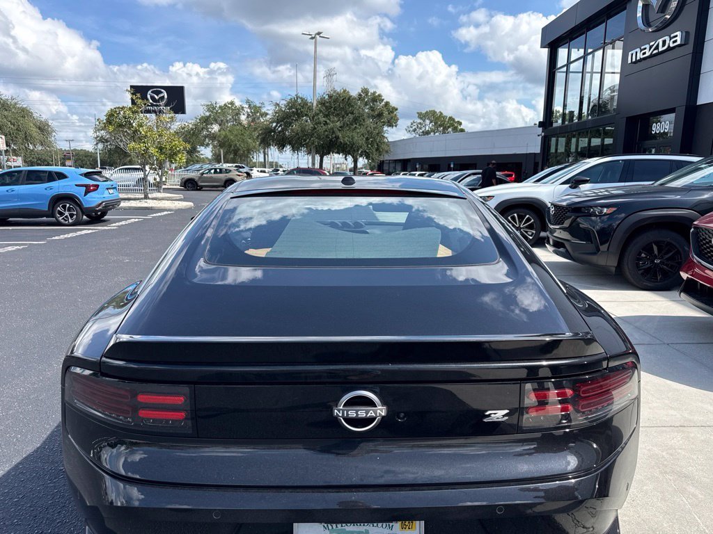 Used 2023 Black Nissan Performance image 6