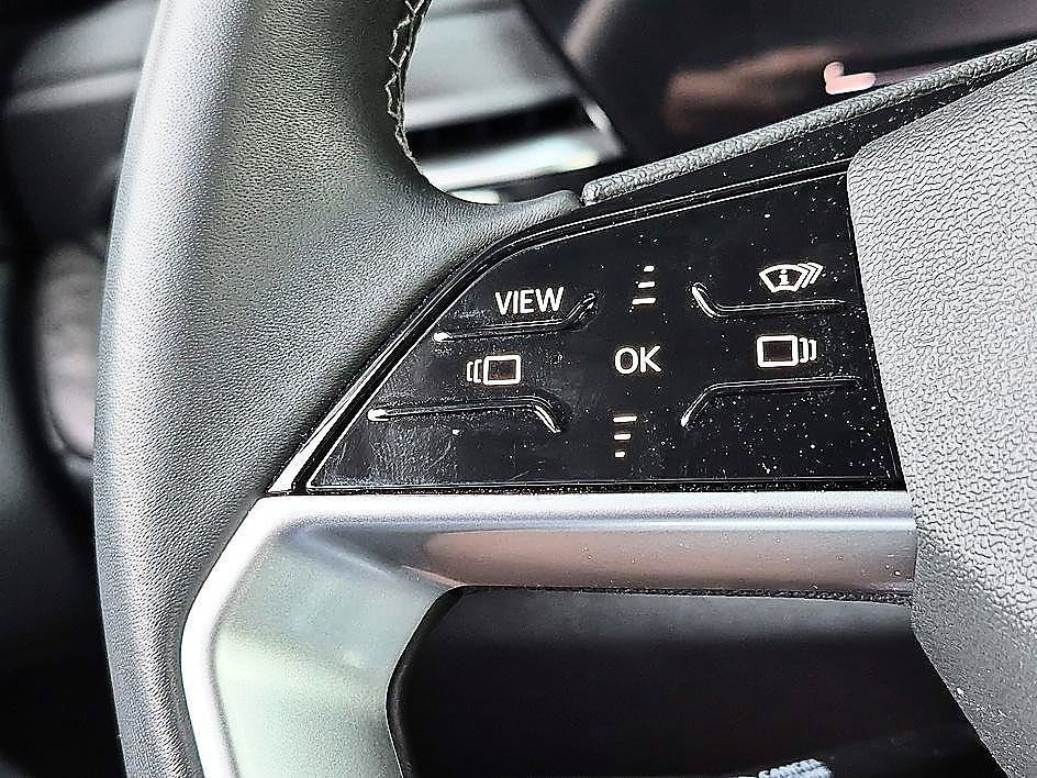 Used 2025 Black Audi Premium Plus image 16