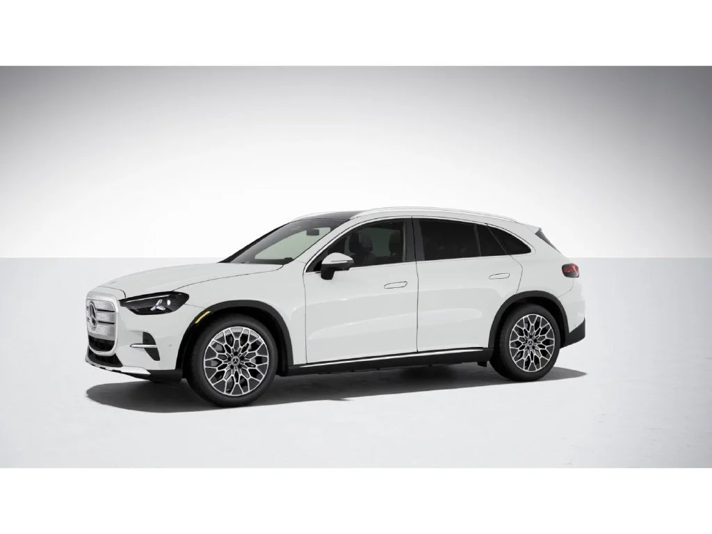 New 2027 White Mercedes-Benz GLC 400 image 37