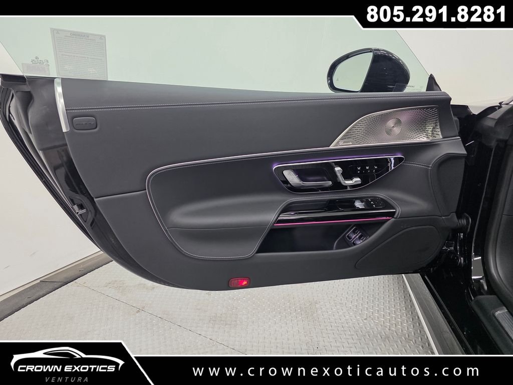 Used 2025  Mercedes-Benz S E Performance image 27