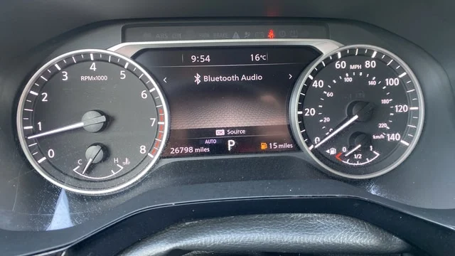 Used 2023 Scarlet Ember Tintcoat Nissan SL image 15