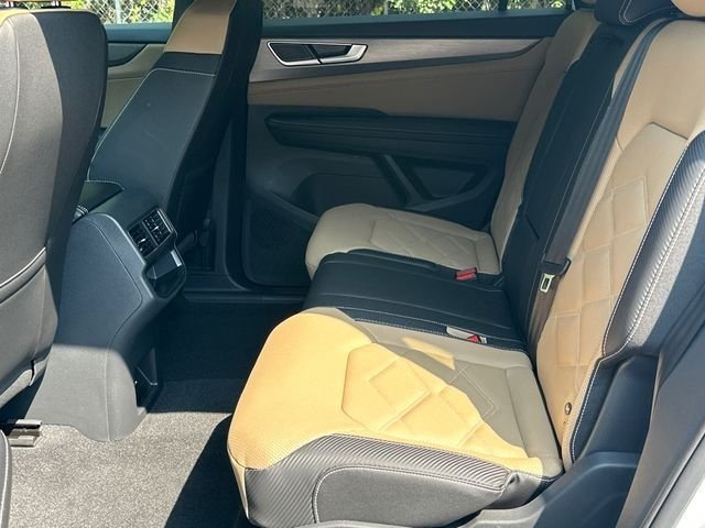 New 2026 Opal White Pearl Volkswagen 2.0T SE image 20