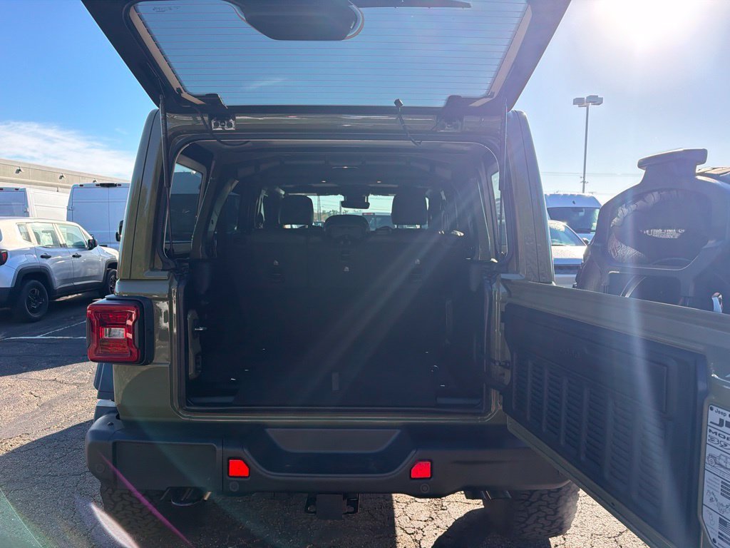Used 2026 Green Jeep Moab 392 image 12