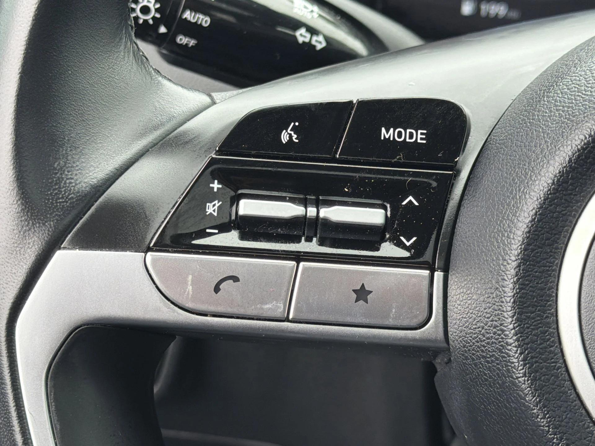Certified Used 2022 Portofino Gray Hyundai SEL image 12