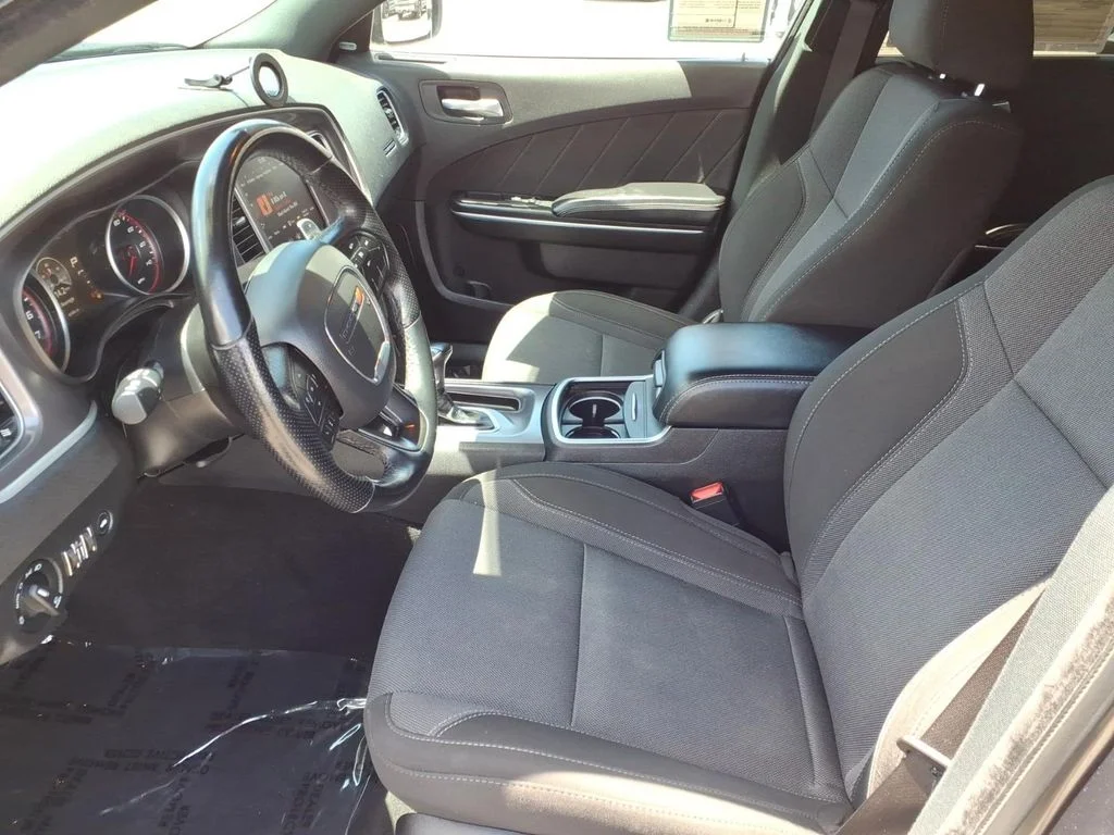 Used 2022 Gray Dodge SXT image 11