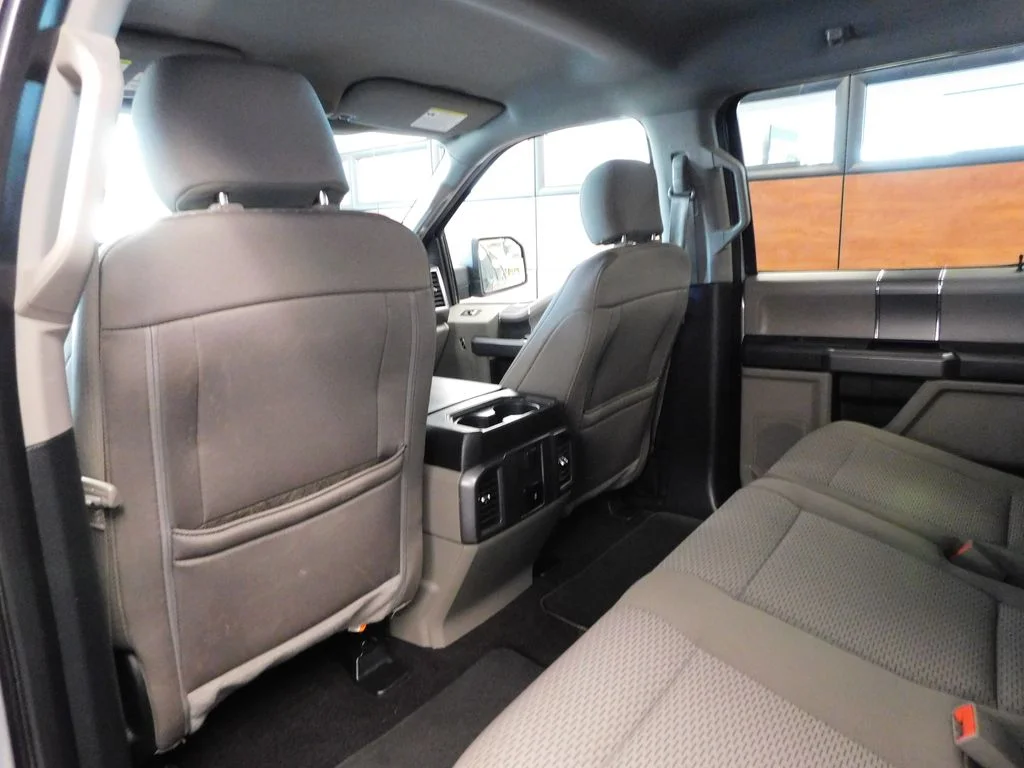Used 2020 Iconic Silver Metallic Ford XLT image 32
