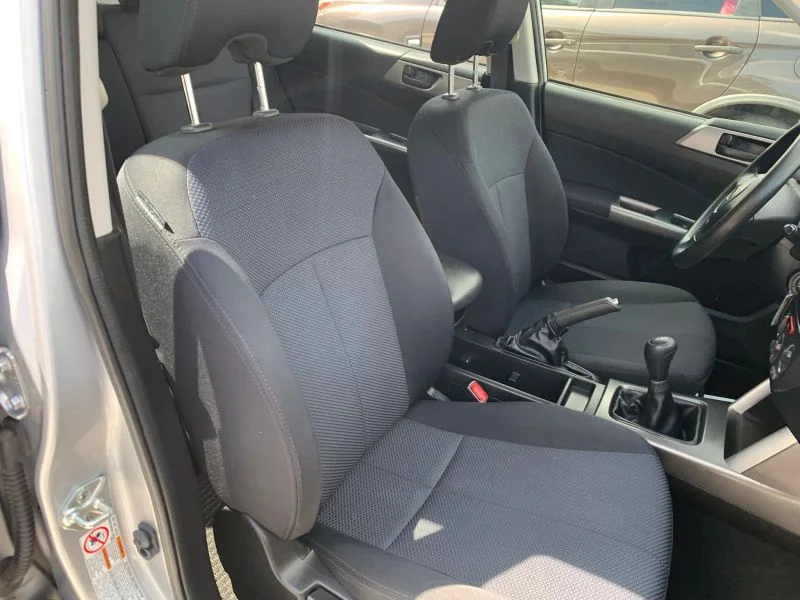 Used 2012 Silver Subaru 2.5X Sport Utility 4D image 36