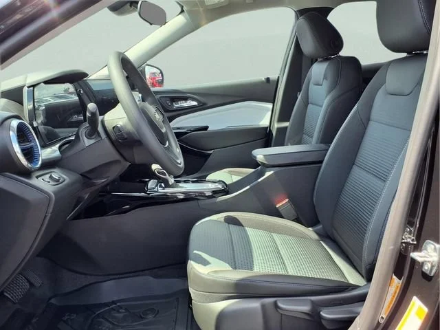 New 2026 Mosaic Black Metallic Chevrolet LT image 16