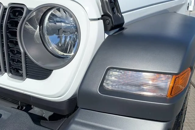 2025 Jeep Wrangler 4-Door Sport S - Photo 11