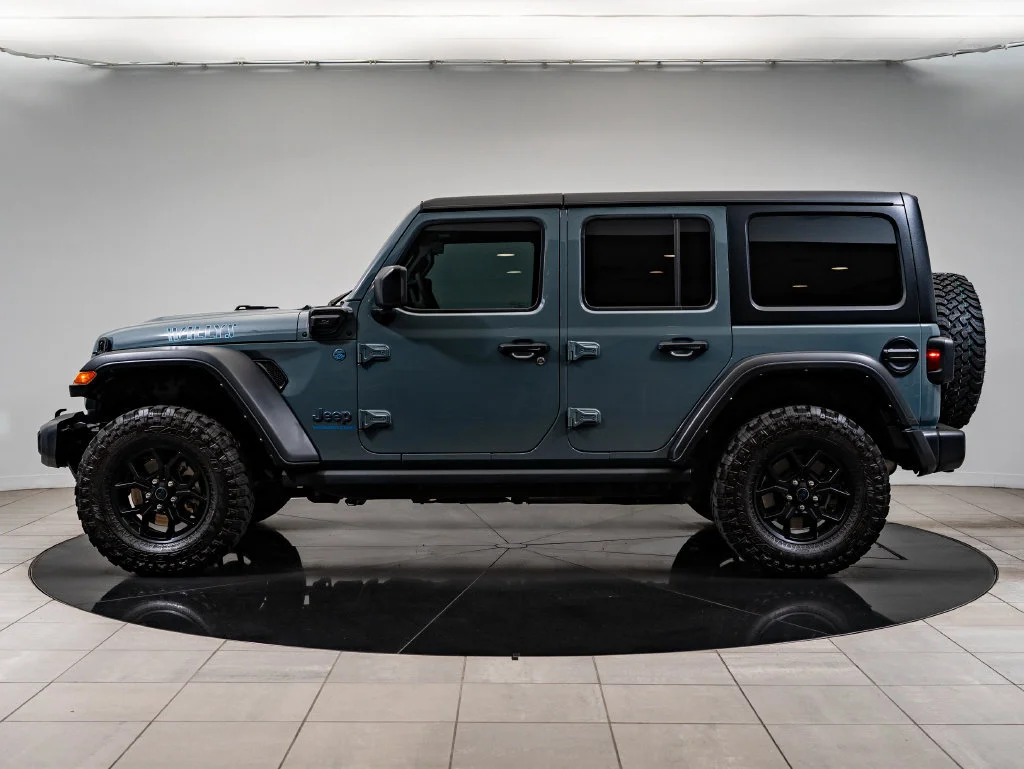 Used 2025 Anvil Clear Coat Jeep Willys 4xe image 5